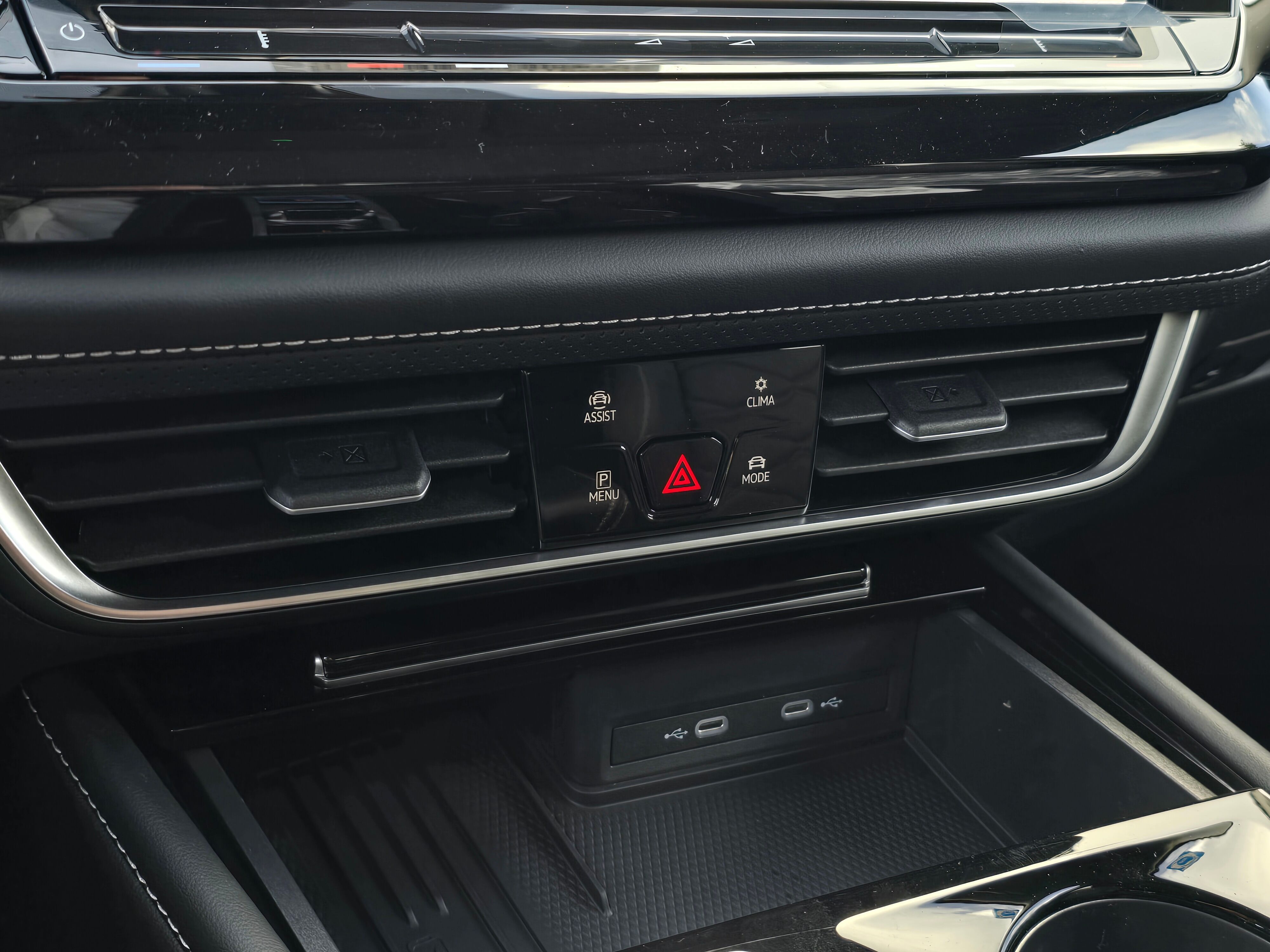 Vehicle image 16 of 42
