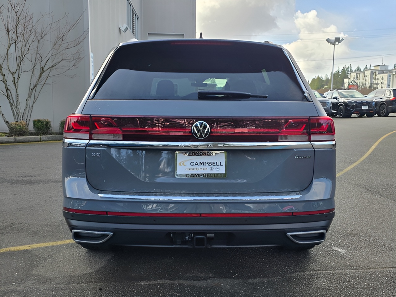Vehicle image 40 of 42