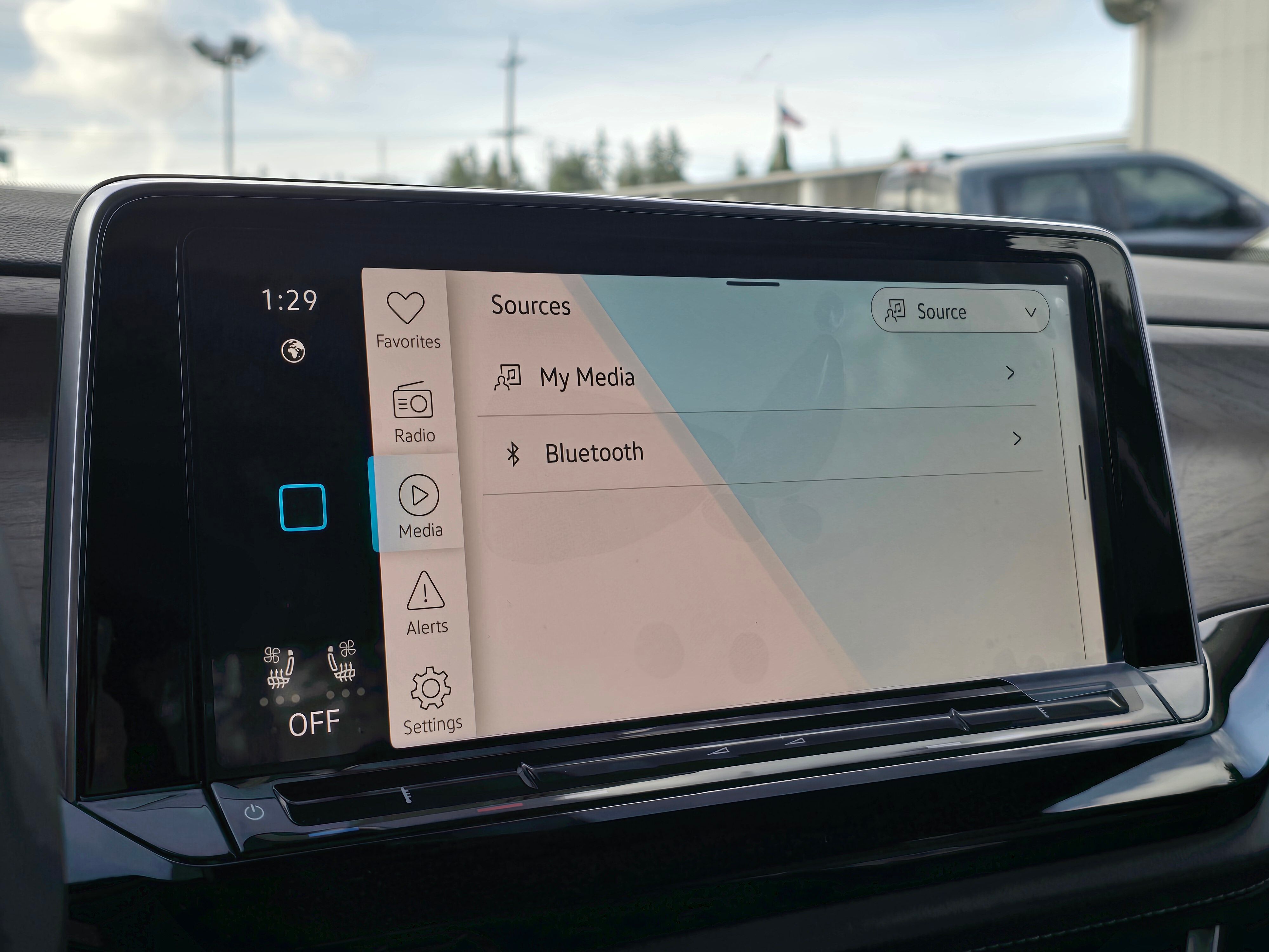 Vehicle image 13 of 42