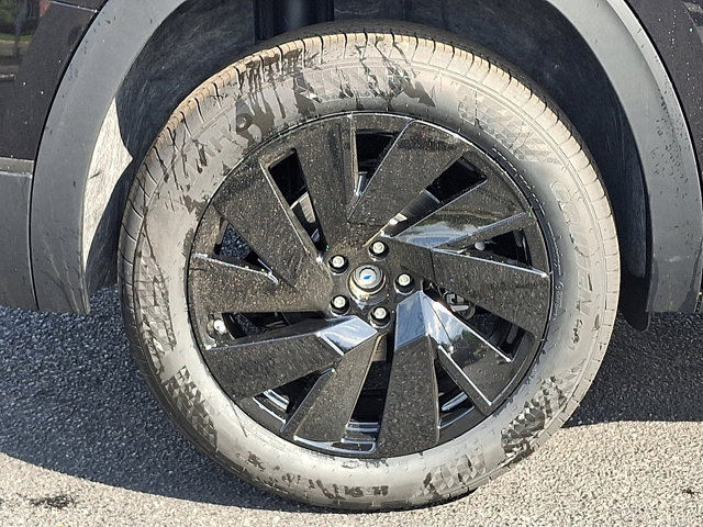 Vehicle image 5 of 20