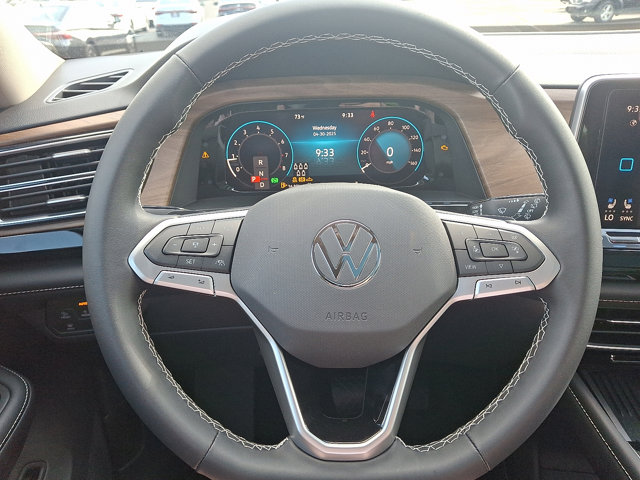 Vehicle image 15 of 20