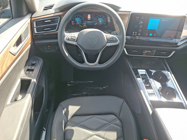 Vehicle image 8 of 20