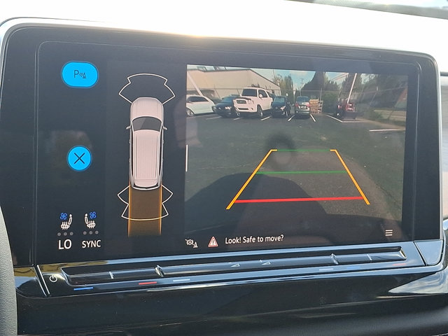 Vehicle image 14 of 20