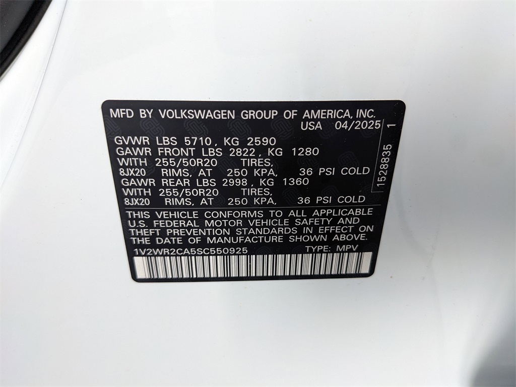 Vehicle image 19 of 25