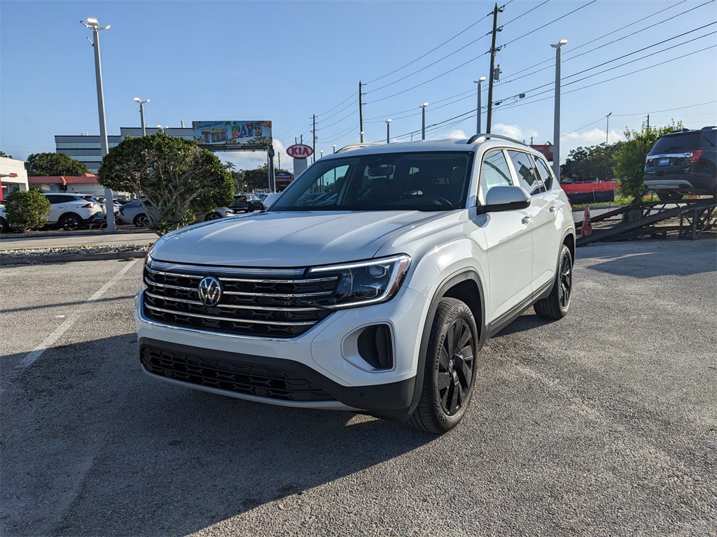 Vehicle image 2 of 25