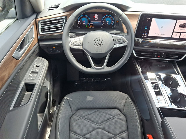 Vehicle image 7 of 18