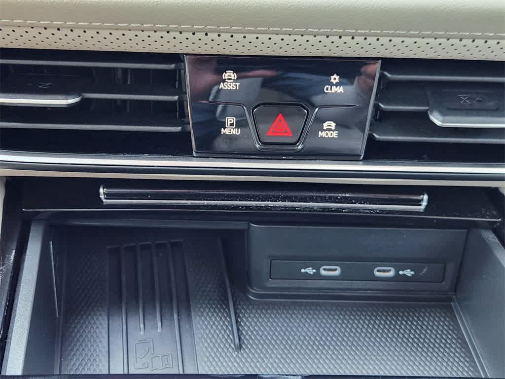 2025 Volkswagen Atlas 2.0T SE Technology Image 11 of 32