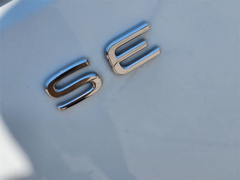 2025 Volkswagen Atlas 2.0T SE Technology Image 23 of 32