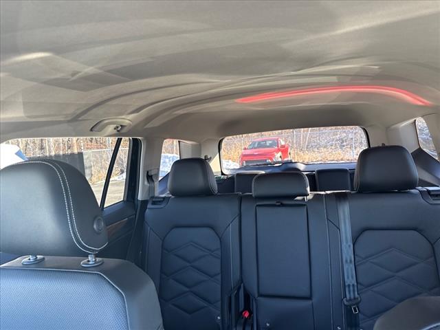 Vehicle image 40 of 41