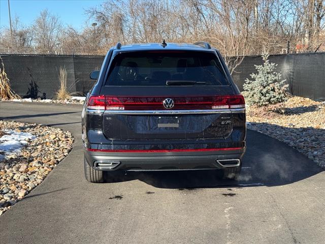 Vehicle image 7 of 41