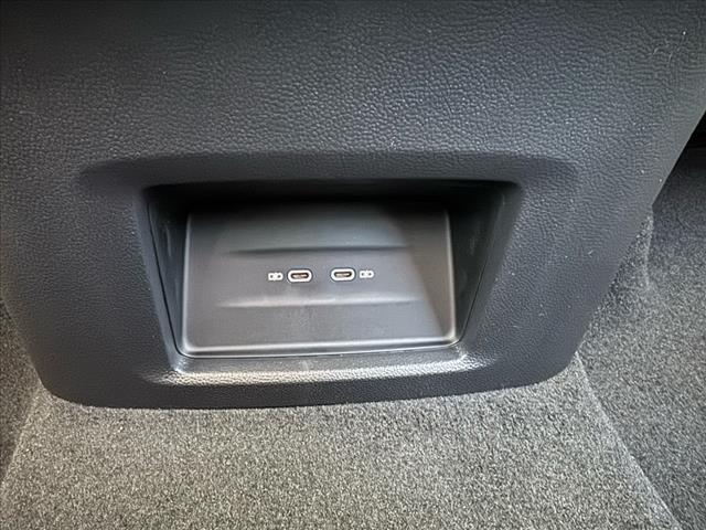 Vehicle image 20 of 41