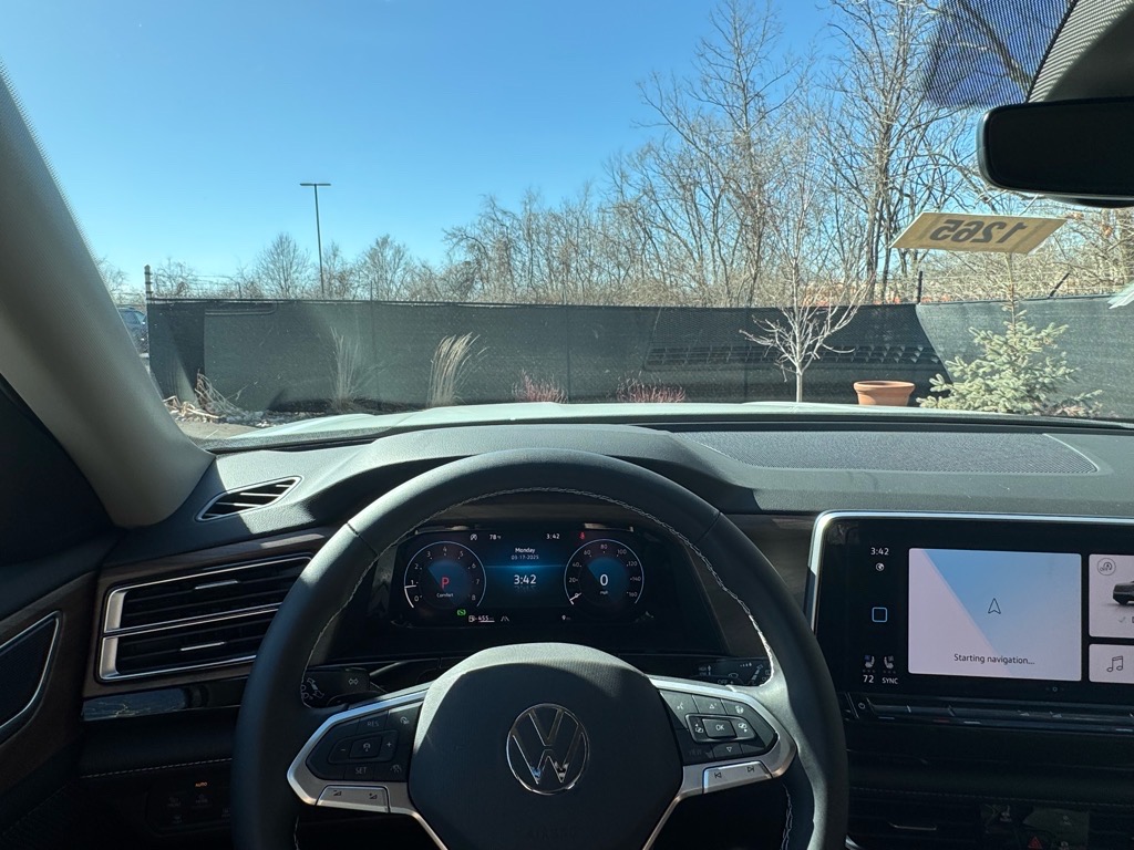 Vehicle image 24 of 35