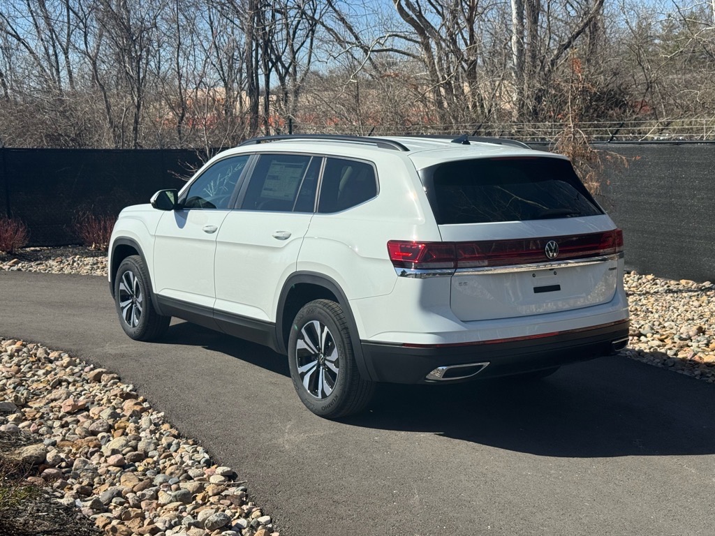 Vehicle image 7 of 35