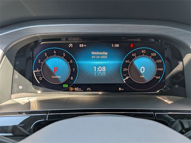 Vehicle image 14 of 26