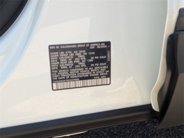 Vehicle image 19 of 26