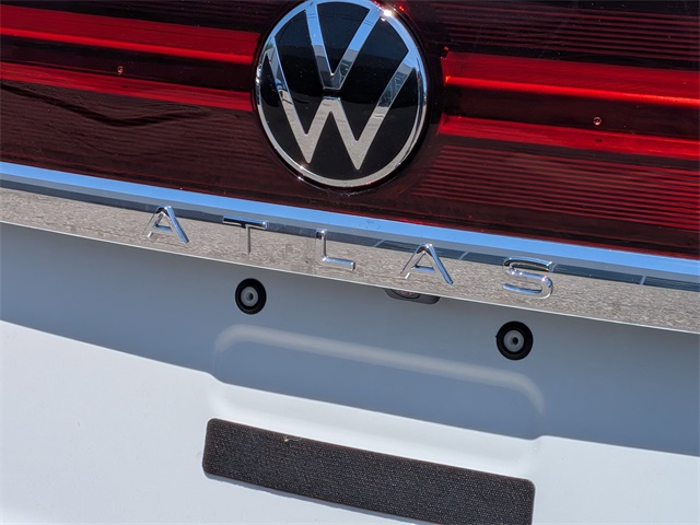 Vehicle image 22 of 26