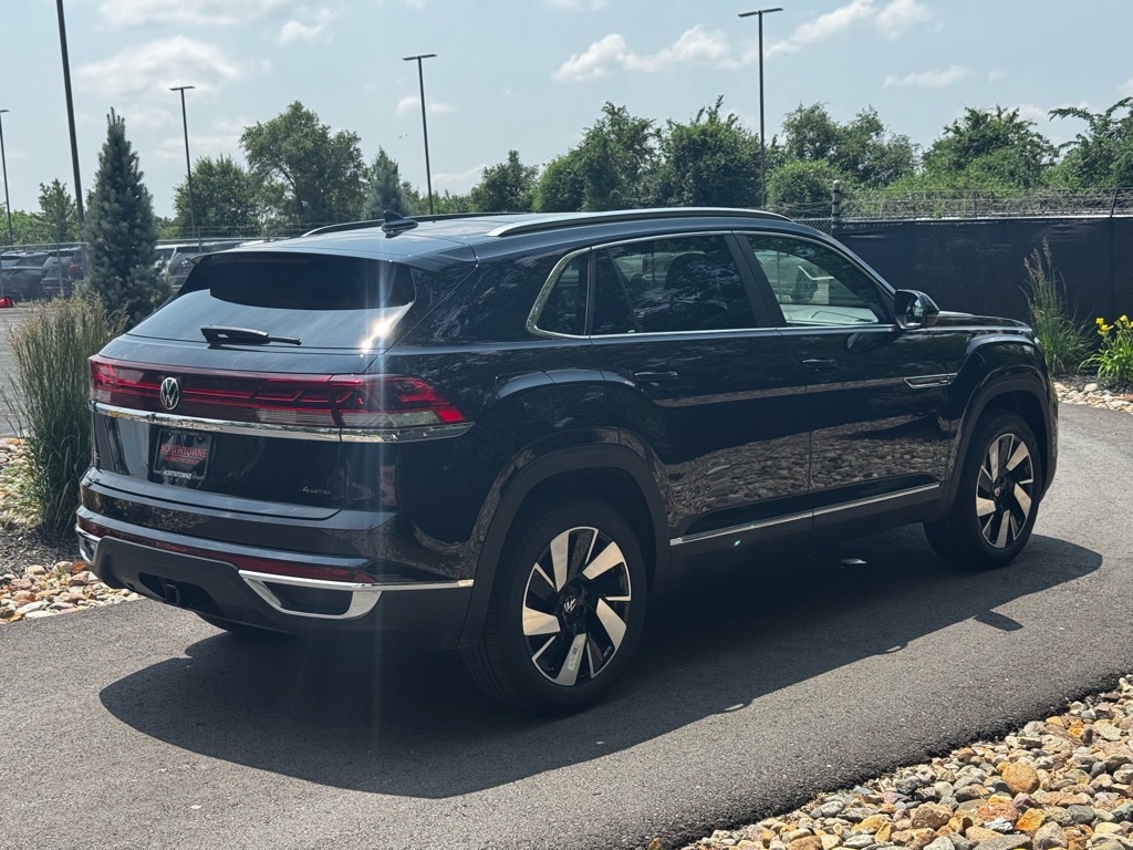 Vehicle image 5 of 42