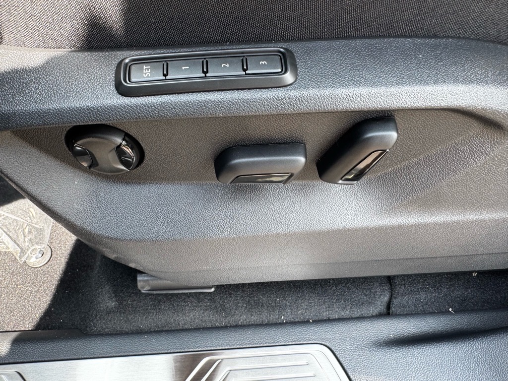 Vehicle image 42 of 42