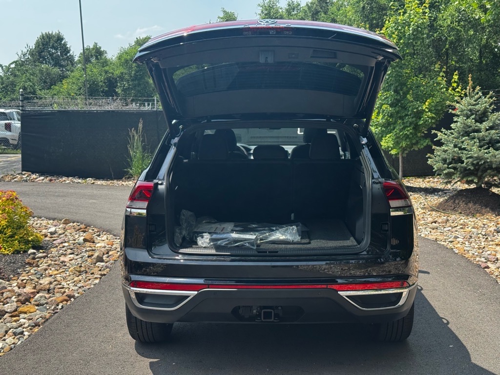 Vehicle image 12 of 42