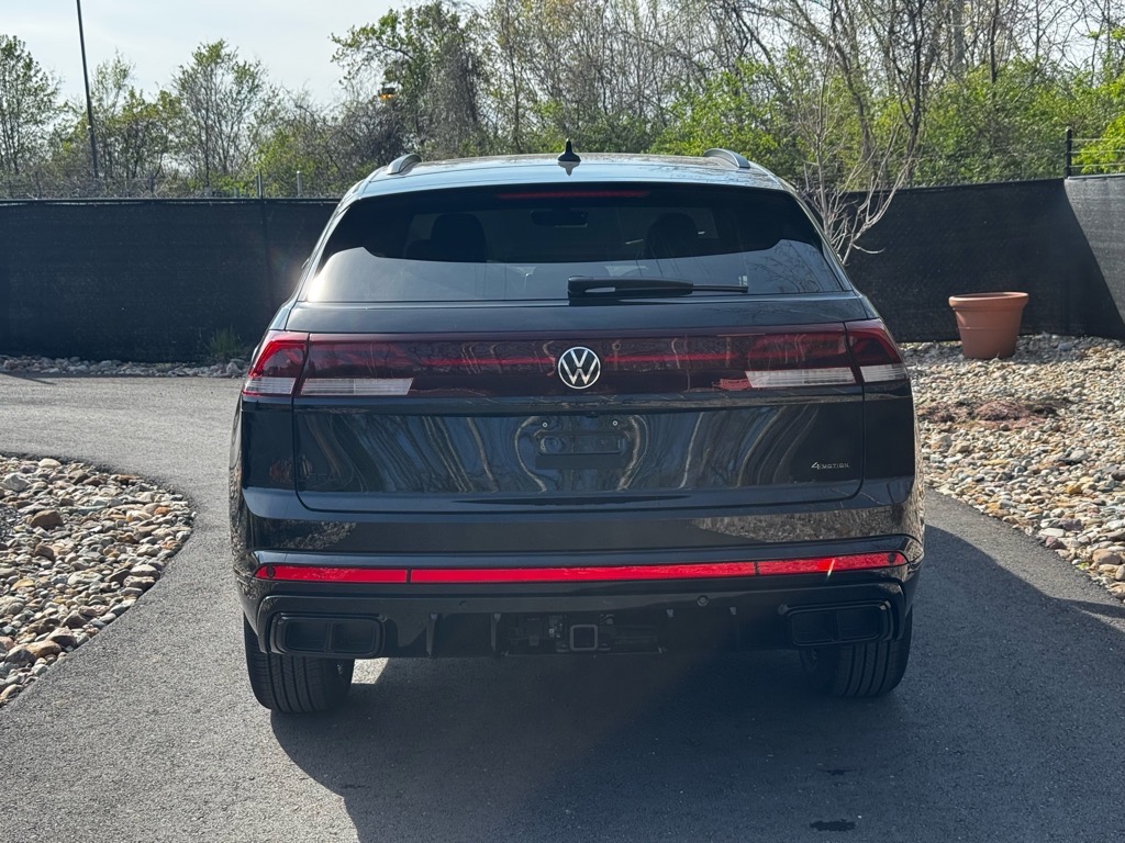 Vehicle image 6 of 42