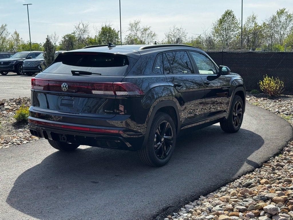 Vehicle image 5 of 42