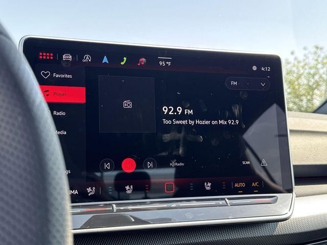 2025 Volkswagen Golf GTI SE Image 22 of 29