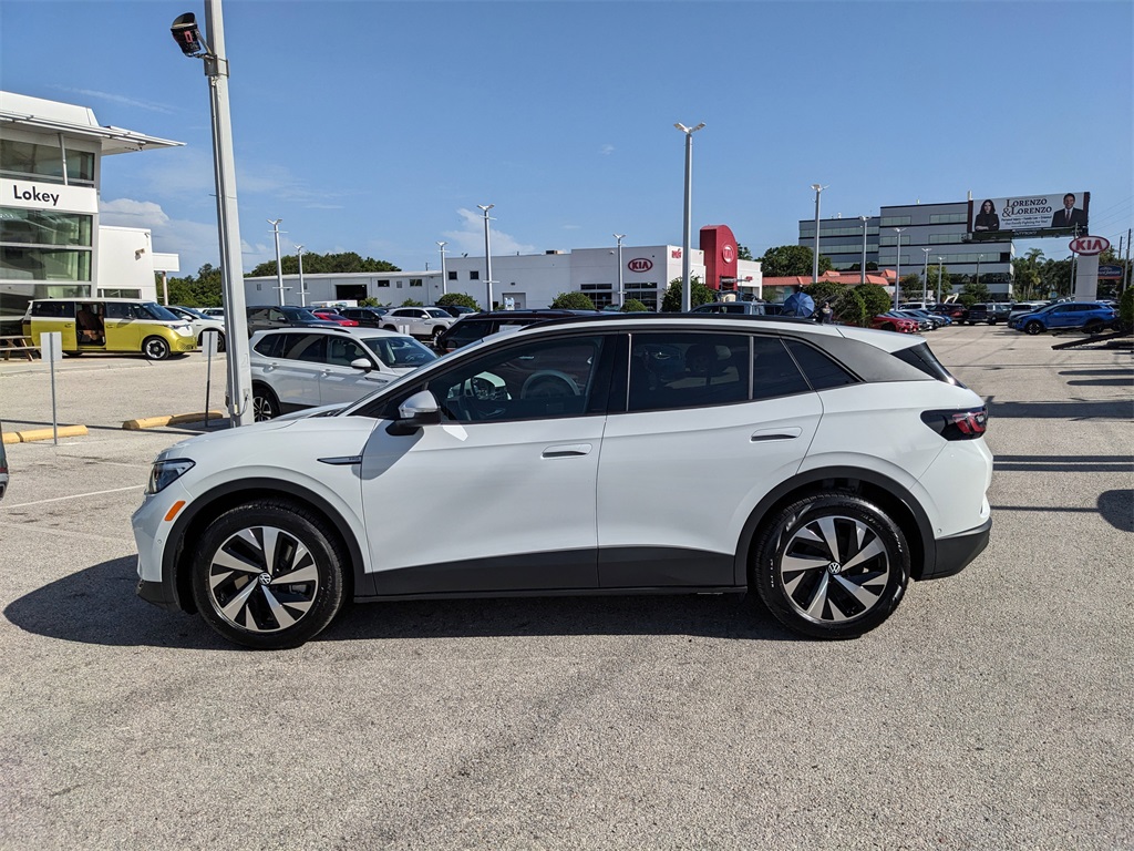 Vehicle image 9 of 29