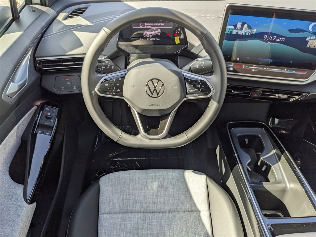 Vehicle image 13 of 29