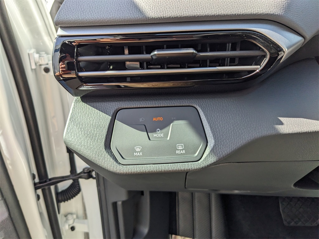 Vehicle image 29 of 29