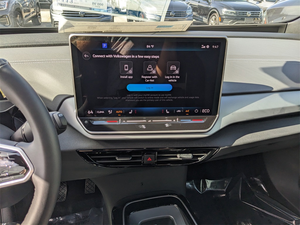 Vehicle image 28 of 29