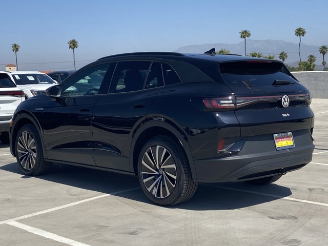 Vehicle image 5 of 17