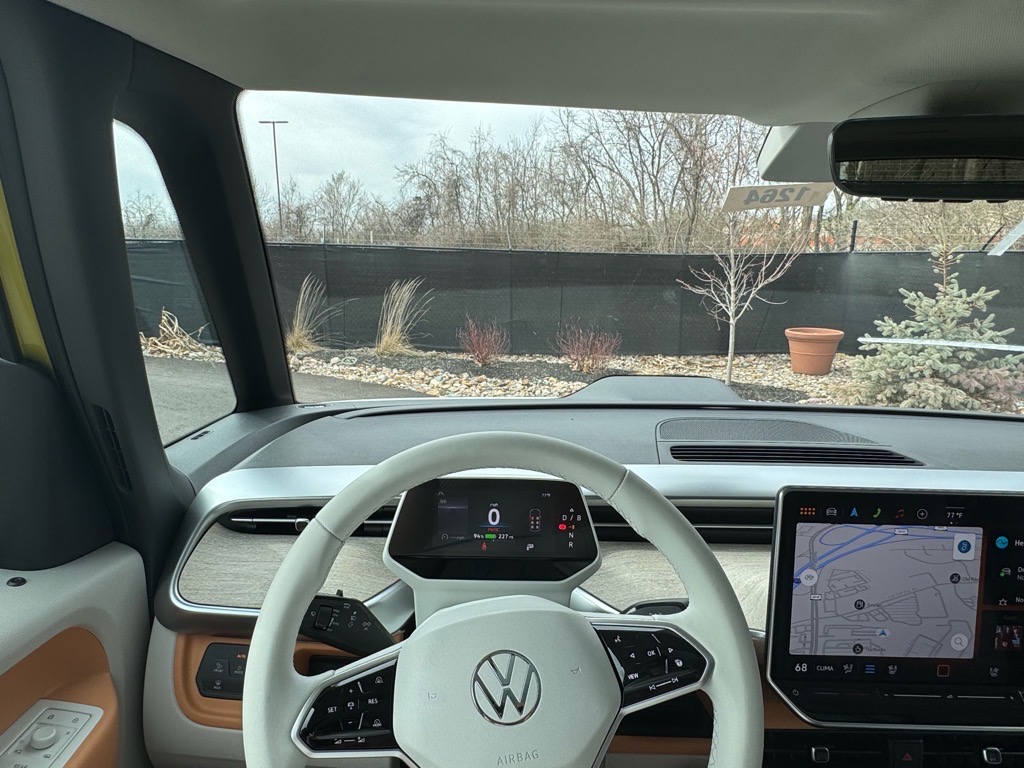 Vehicle image 31 of 47