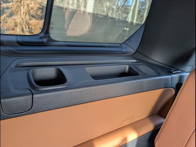 Vehicle image 26 of 58