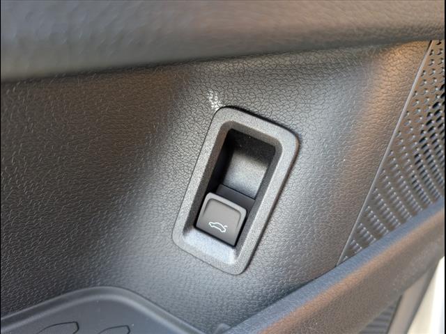 Vehicle image 44 of 58