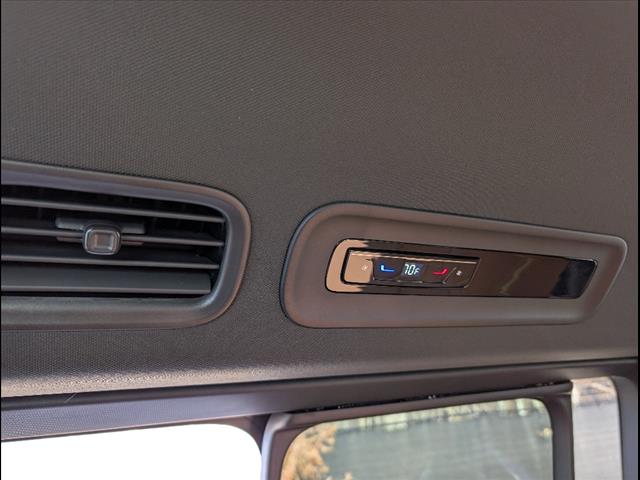Vehicle image 22 of 58