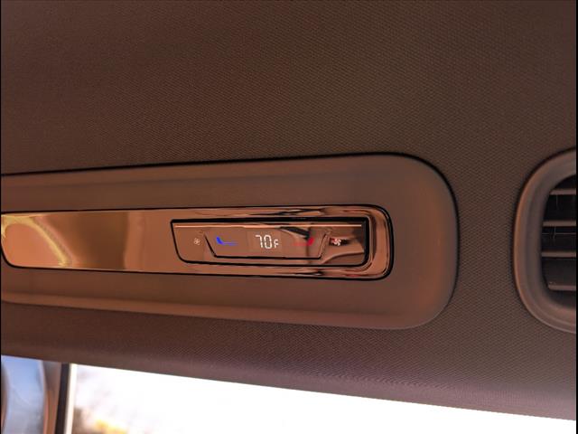 Vehicle image 36 of 58