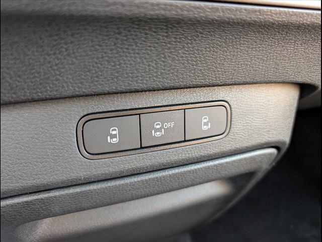 Vehicle image 56 of 58