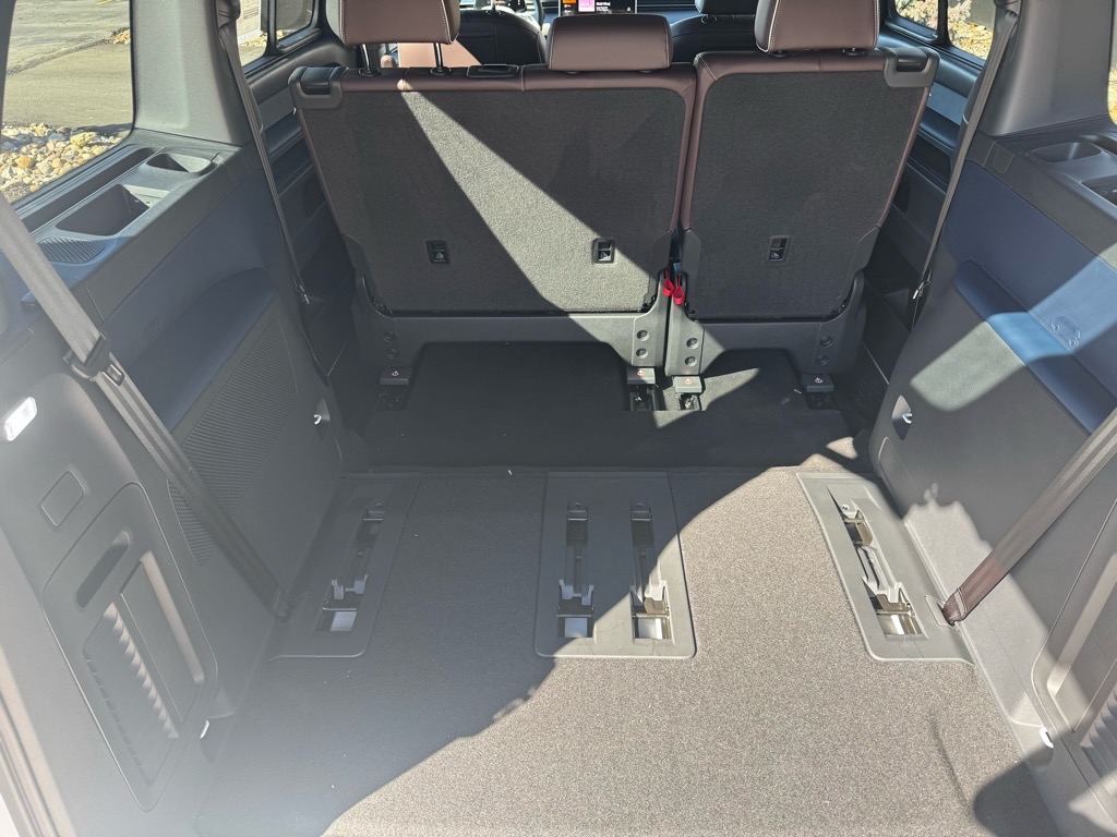 Vehicle image 19 of 47