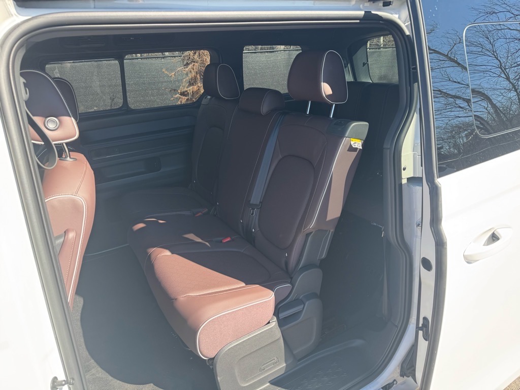 Vehicle image 24 of 47