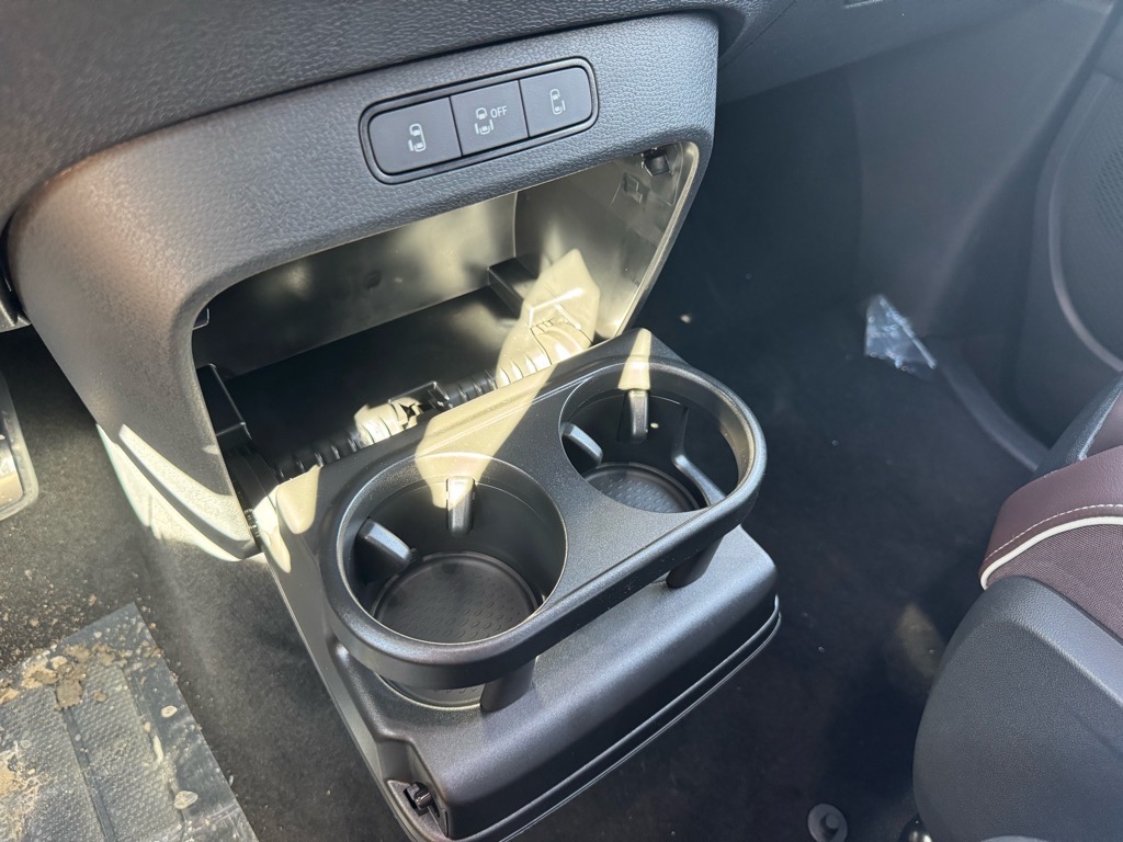 Vehicle image 45 of 47
