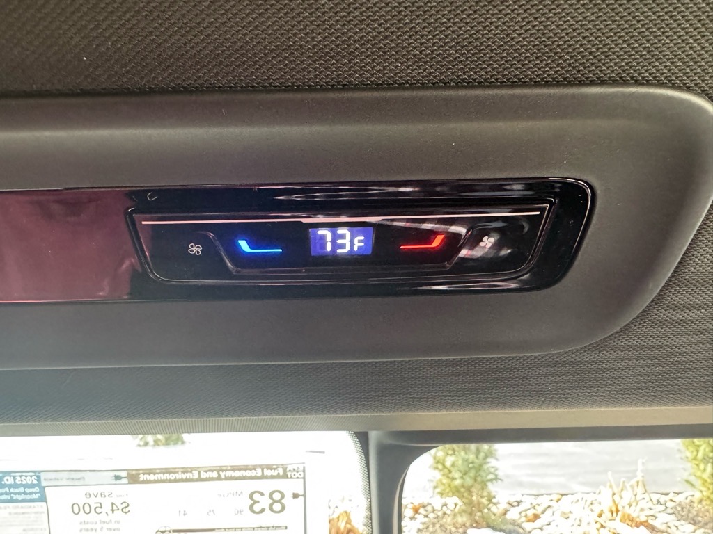Vehicle image 24 of 48