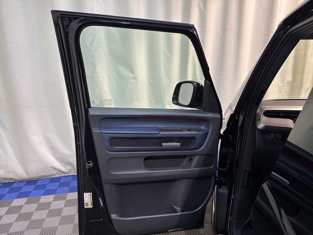 2025 Volkswagen ID. Buzz Pro S Image 11 of 40