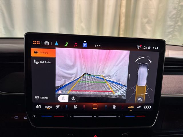 2025 Volkswagen ID. Buzz Pro S Image 21 of 40