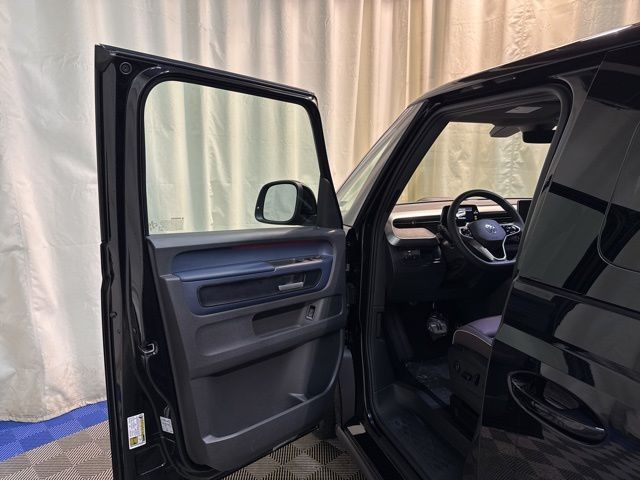 2025 Volkswagen ID. Buzz Pro S Image 10 of 40