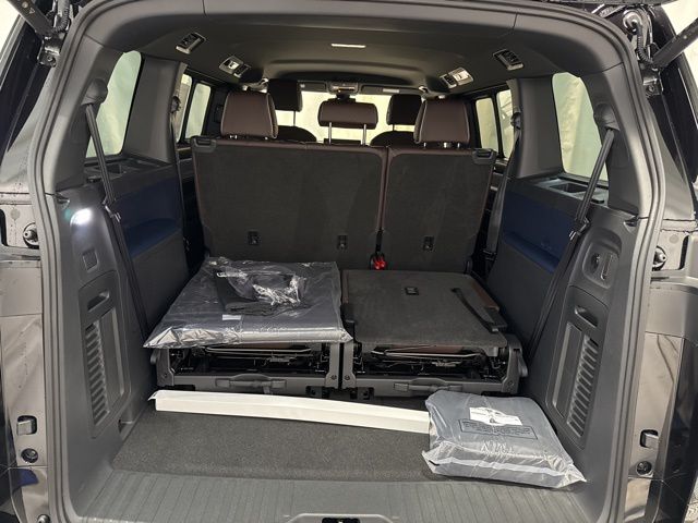 2025 Volkswagen ID. Buzz Pro S Image 38 of 40