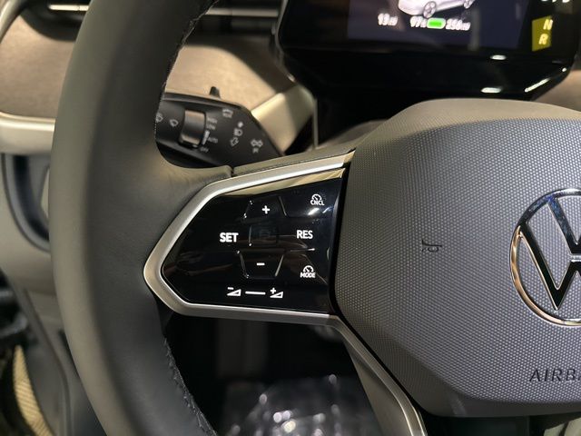 2025 Volkswagen ID. Buzz Pro S Image 16 of 40