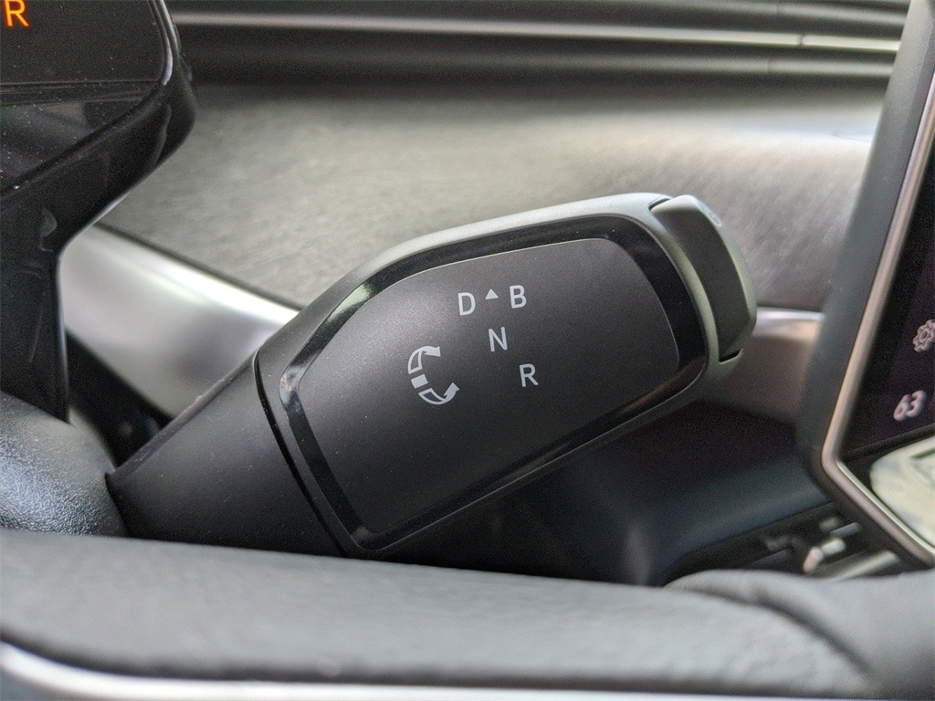 2025 Volkswagen ID. Buzz Pro S Image 34 of 44