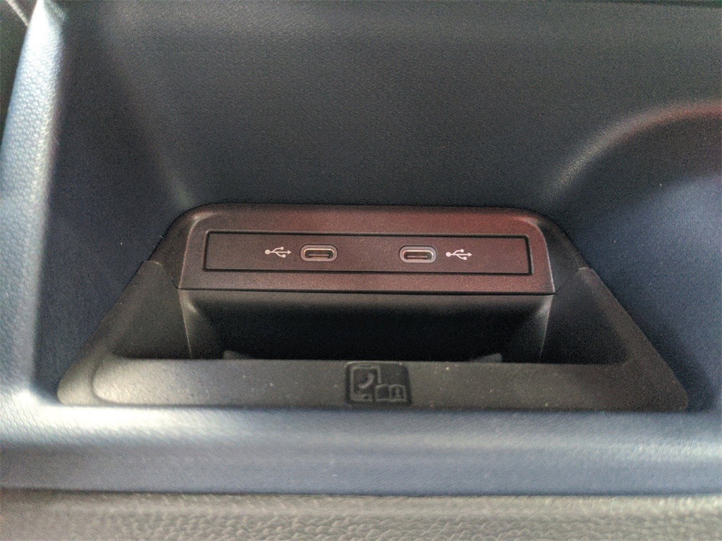 2025 Volkswagen ID. Buzz Pro S Image 33 of 44