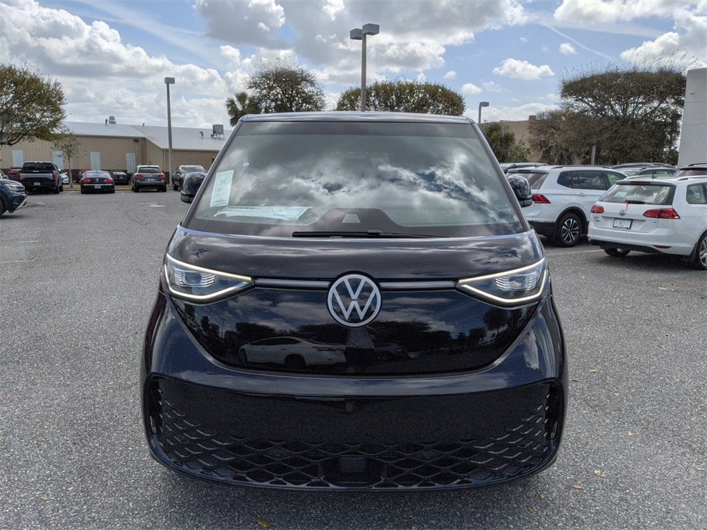 2025 Volkswagen ID. Buzz Pro S Image 2 of 44