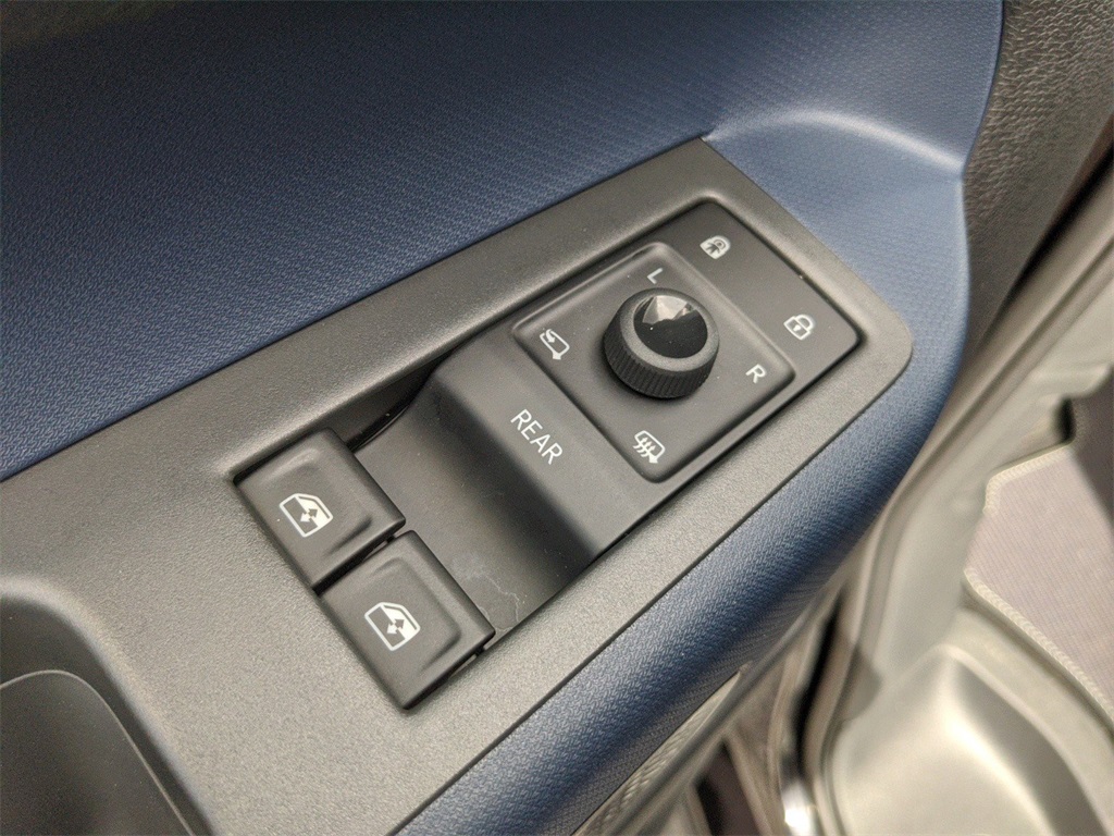 2025 Volkswagen ID. Buzz Pro S Image 26 of 44